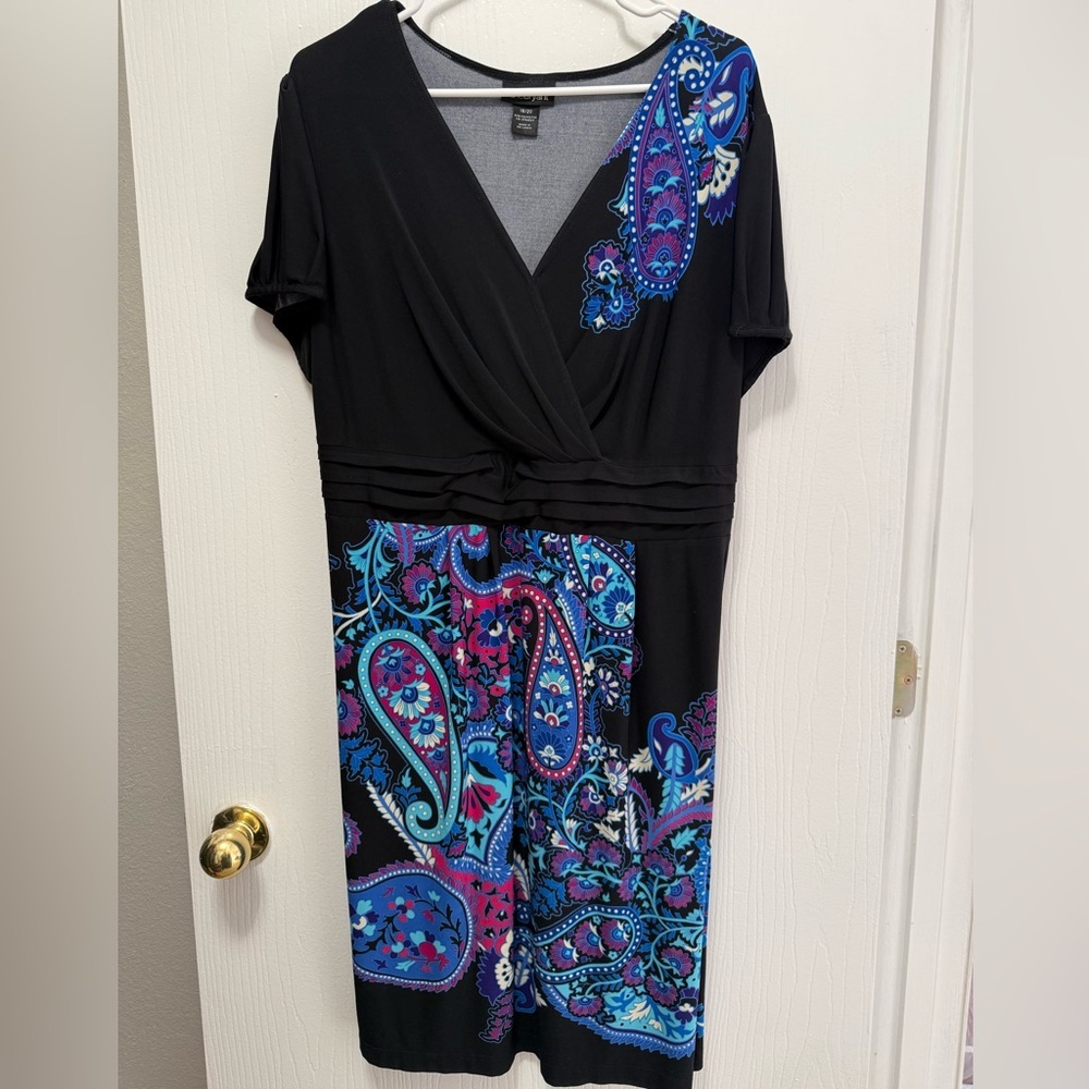 Lane Bryant Black and Blue Paisley V-neck Dress Size 18/20